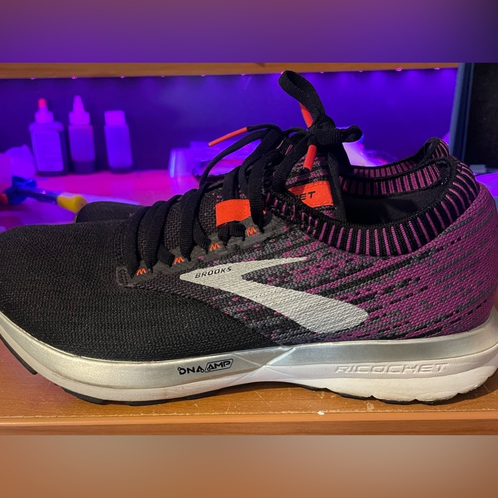 Women’s Brooks Ricochet 8.5 knit